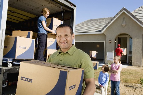 Governing law and customer agreement for UK self storage